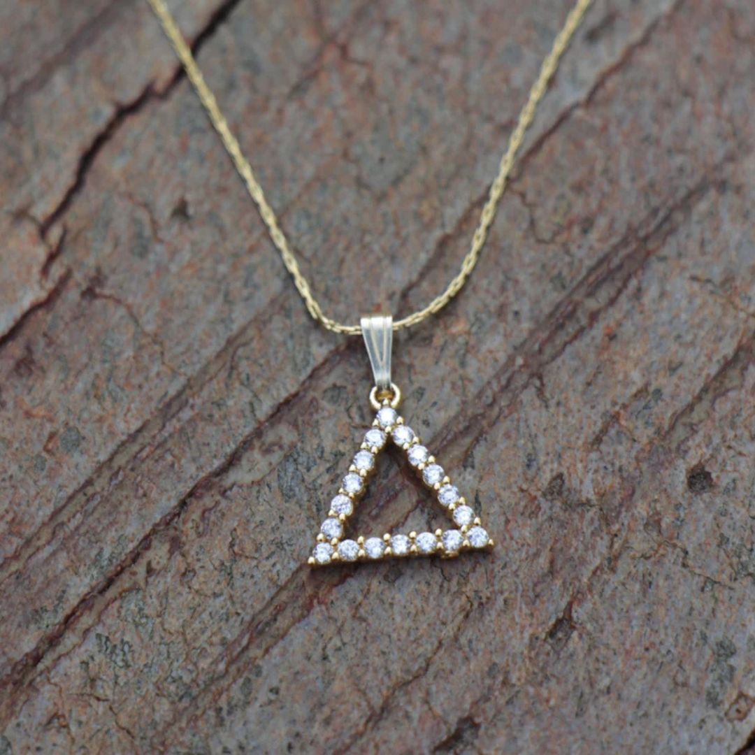 GLITTER TRIANGLE PENDANT