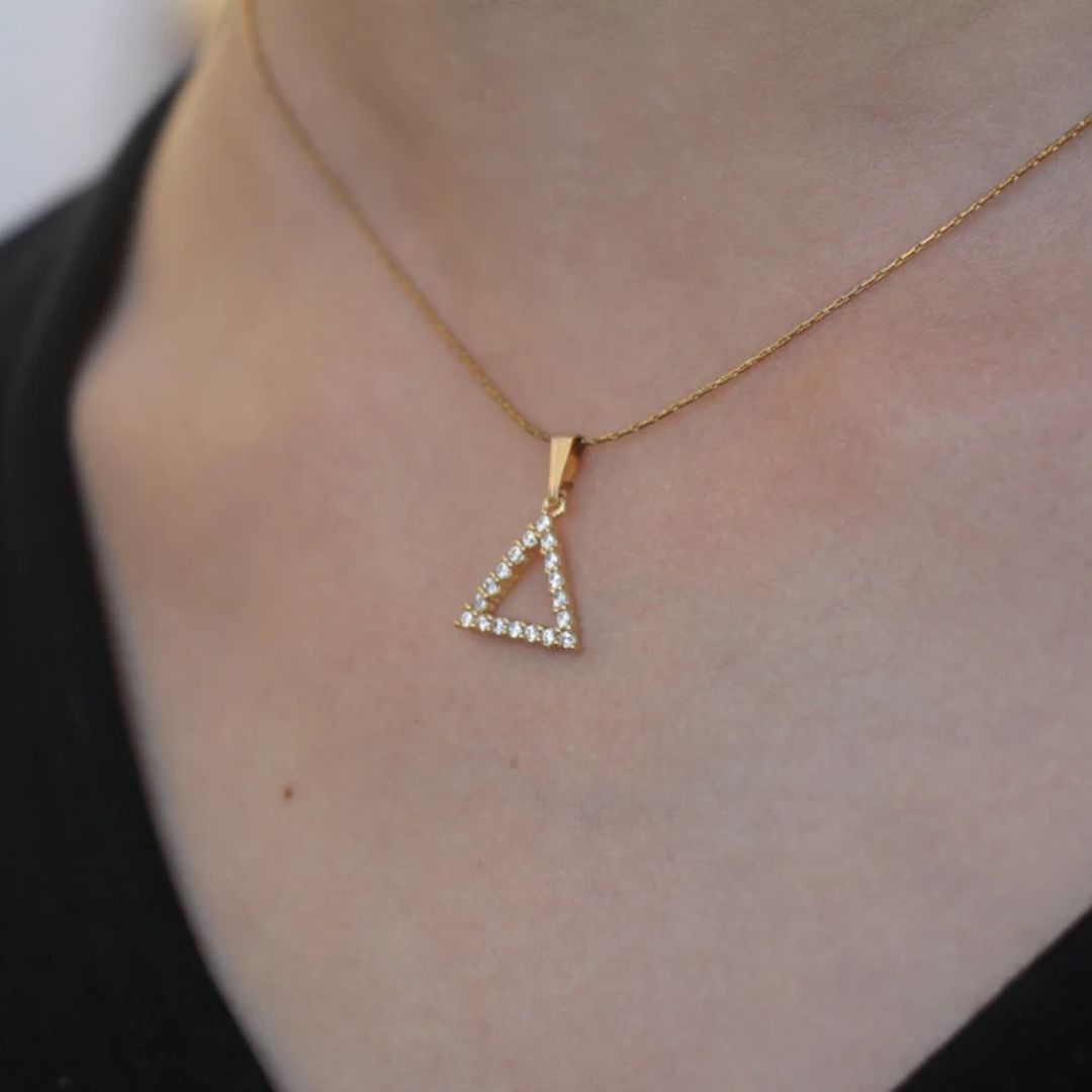 GLITTER TRIANGLE PENDANT