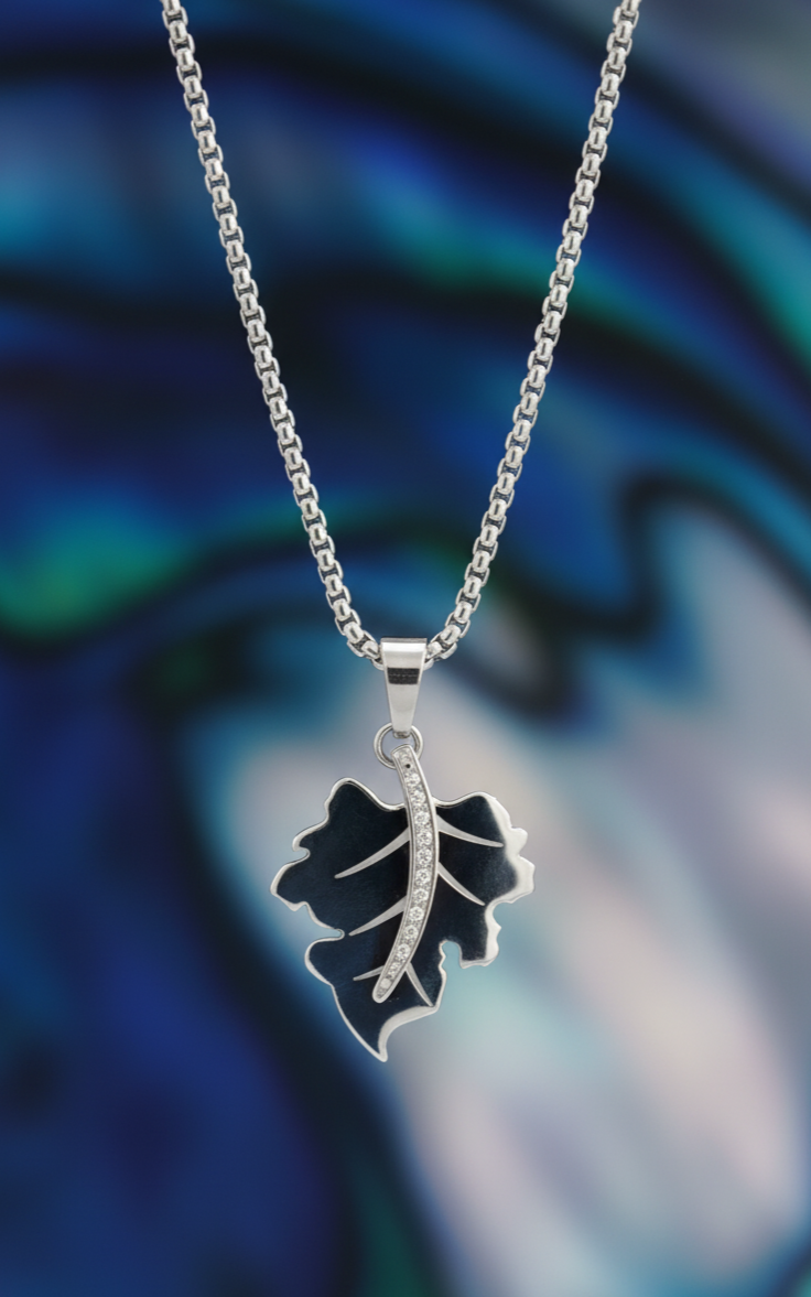 LEAF CHAIN PENDENT