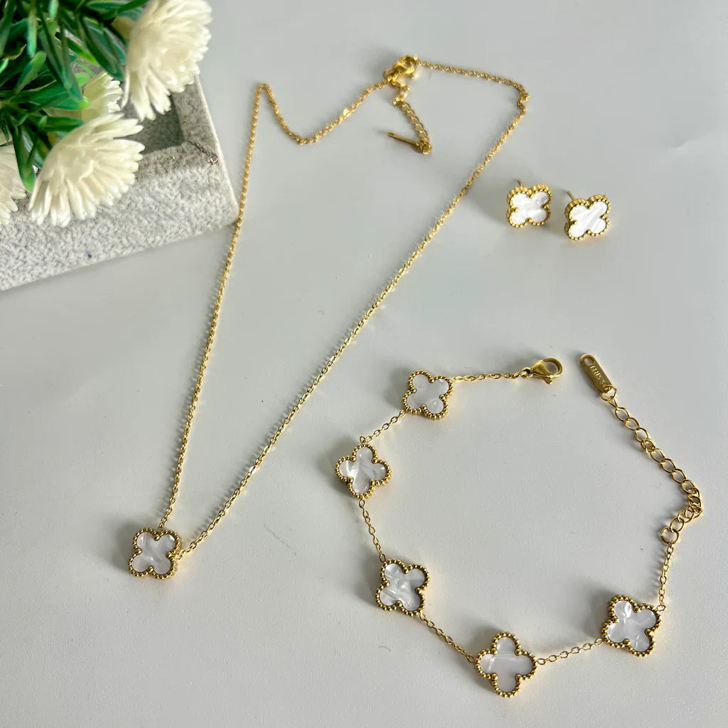 IVORY CLOVER JEWELLERY SET ( ANTI - TARNISH)