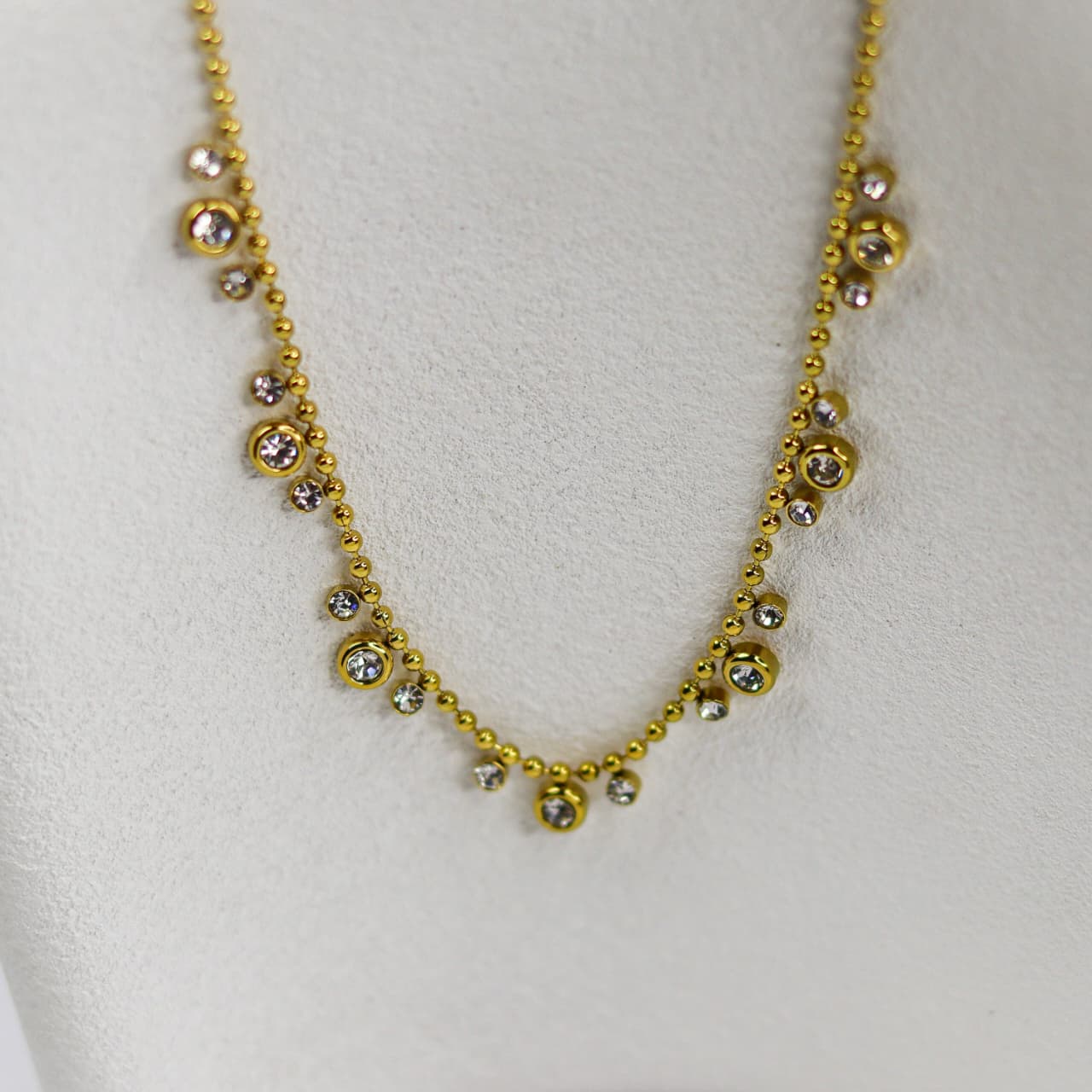 STELLAR DEW NECKLACE (ANTI TARNISH )