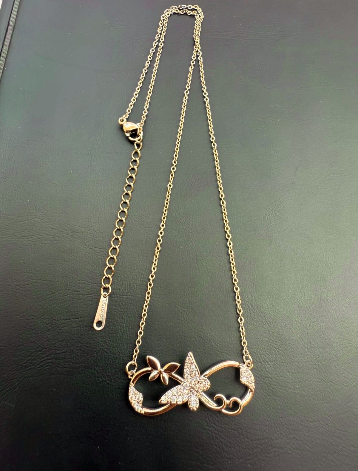 INFINITY BUTTERFLY CHAIN PENDANT