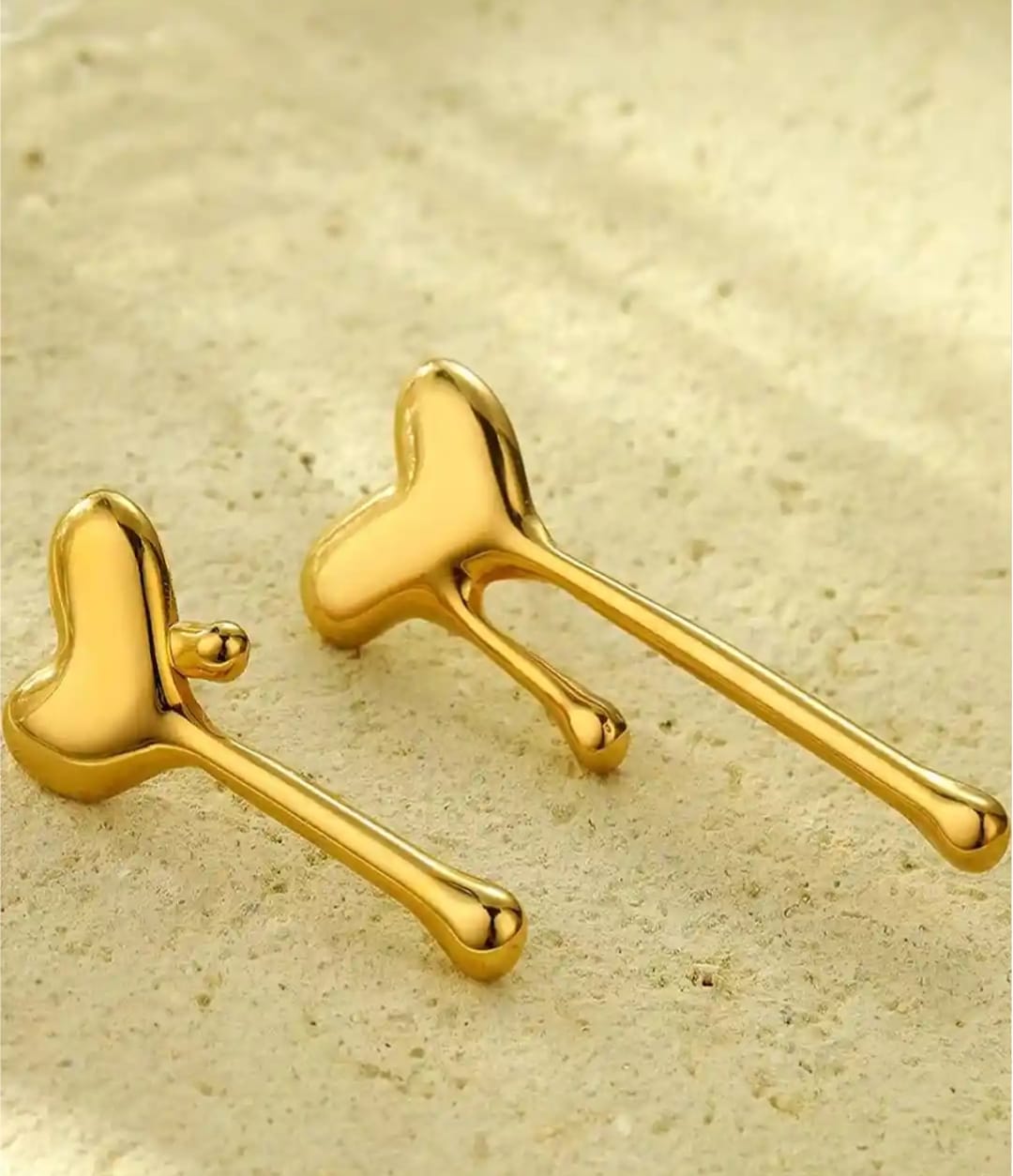 HEARTLINE LUXE EARRING