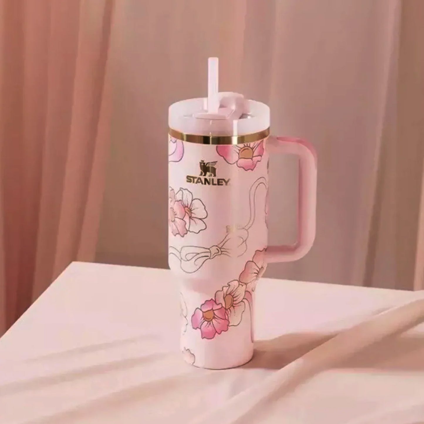 Stanley x Barbie™ ’80s Peaches ’N Cream Quencher