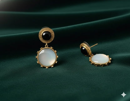 ELEANOR EAR RING DUSTY WHITE