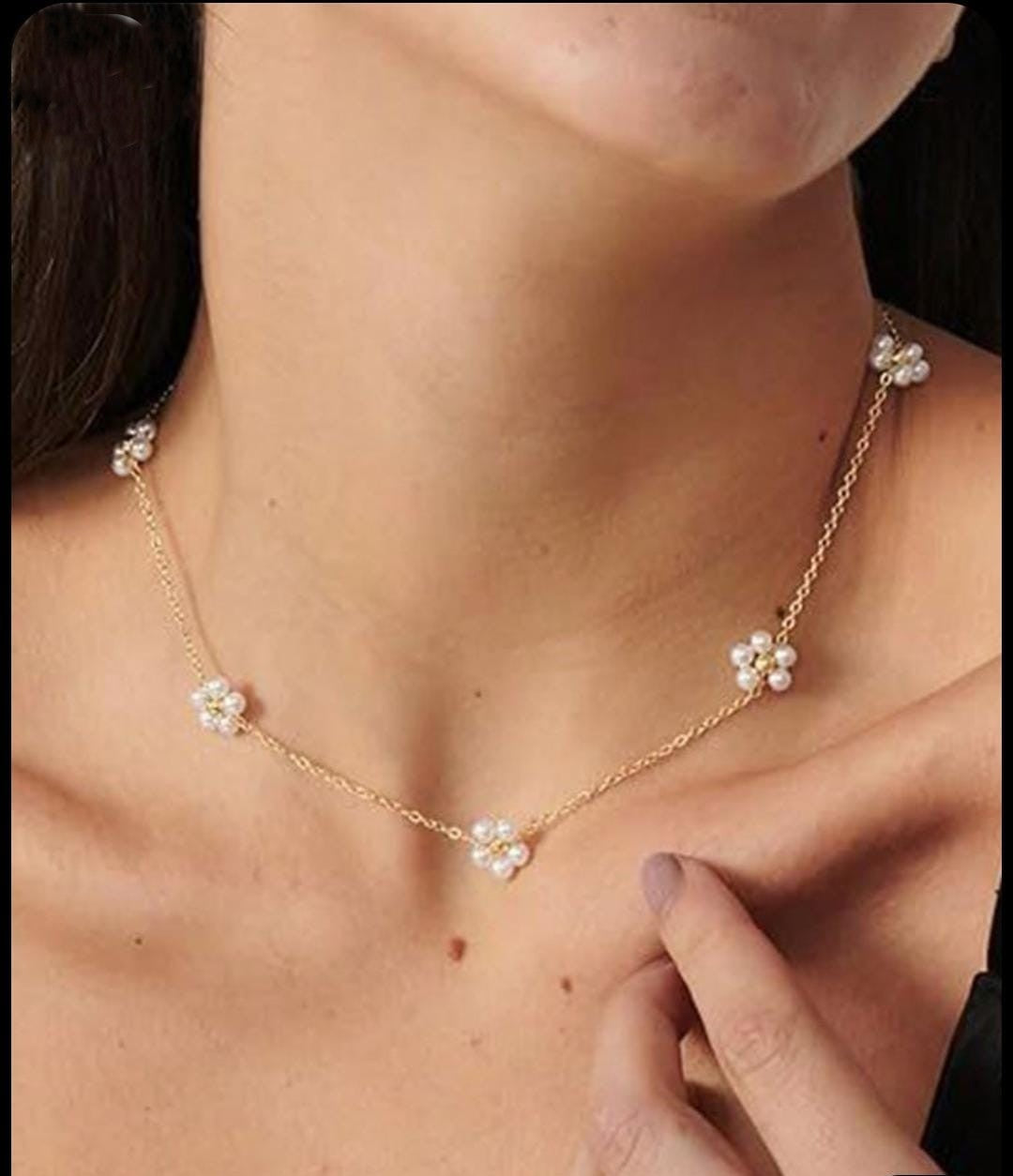 FLORA CHAIN NECKLACE  ( ANTI TARNISH )