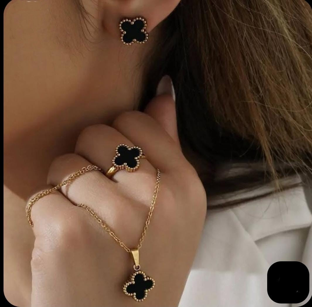 CLOVER JEWELLERY BLACK STAR  SET ( ANTI - TARNISH)