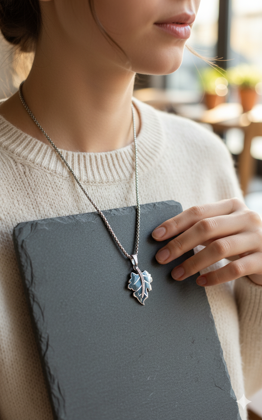 LEAF CHAIN PENDENT