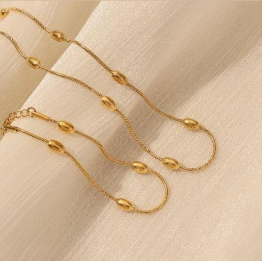 GOLDEN GLIMMER BEAD CHAIN