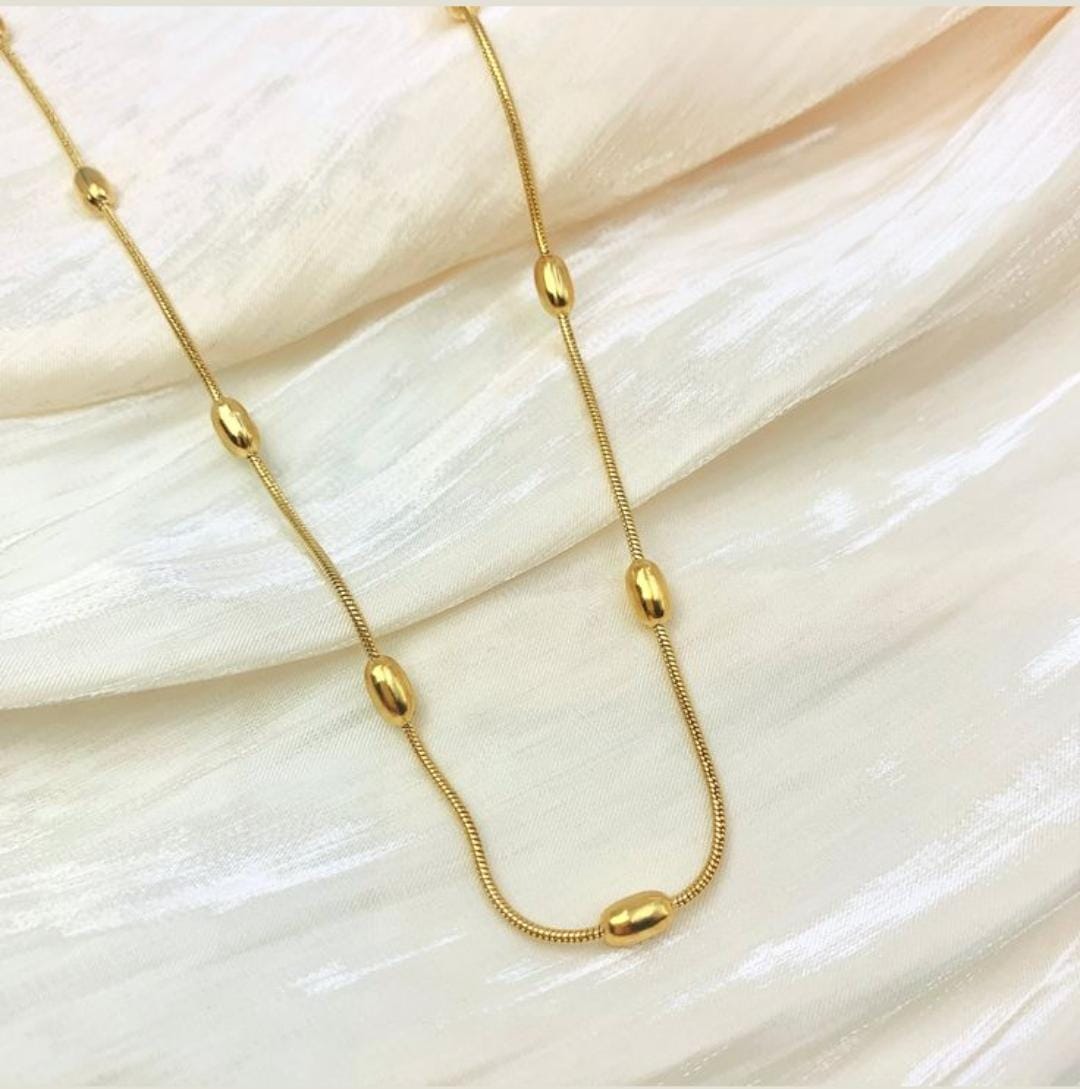 GOLDEN GLIMMER BEAD CHAIN