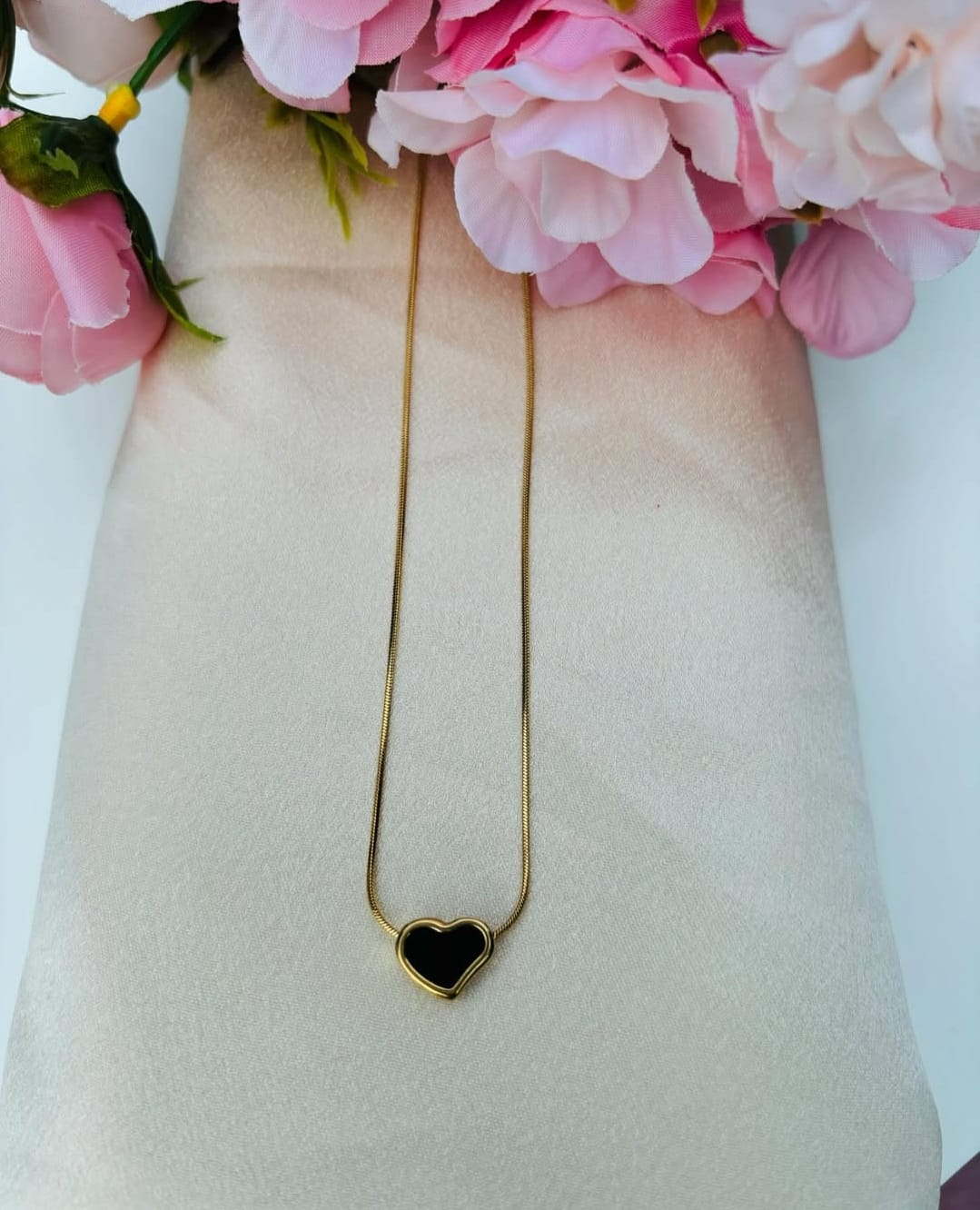 ETERNAL HEART CHAIN PENDANT