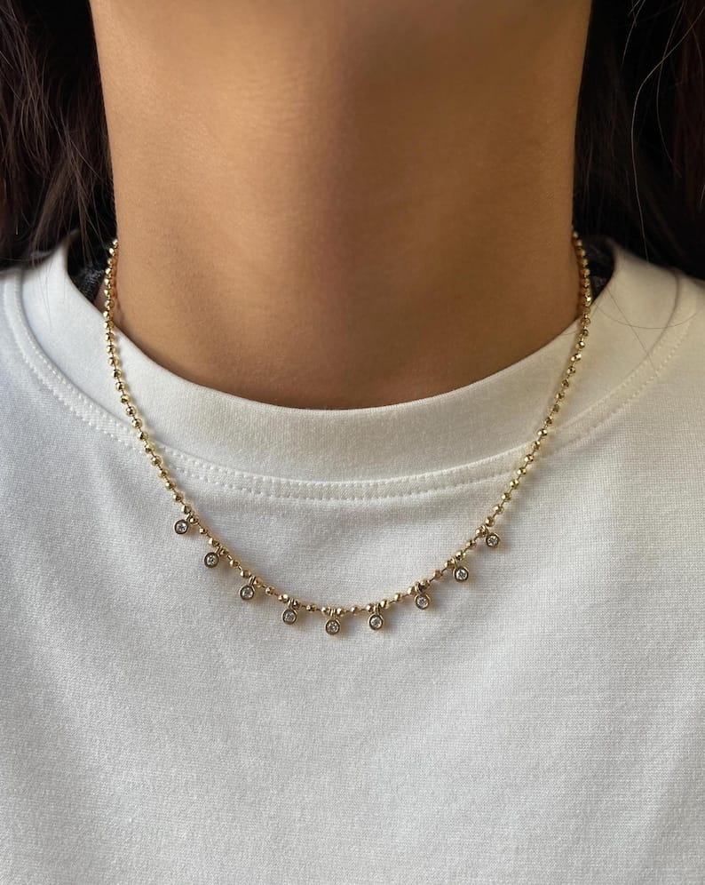 GOLD DIAMOND DANGLE NECKLACE