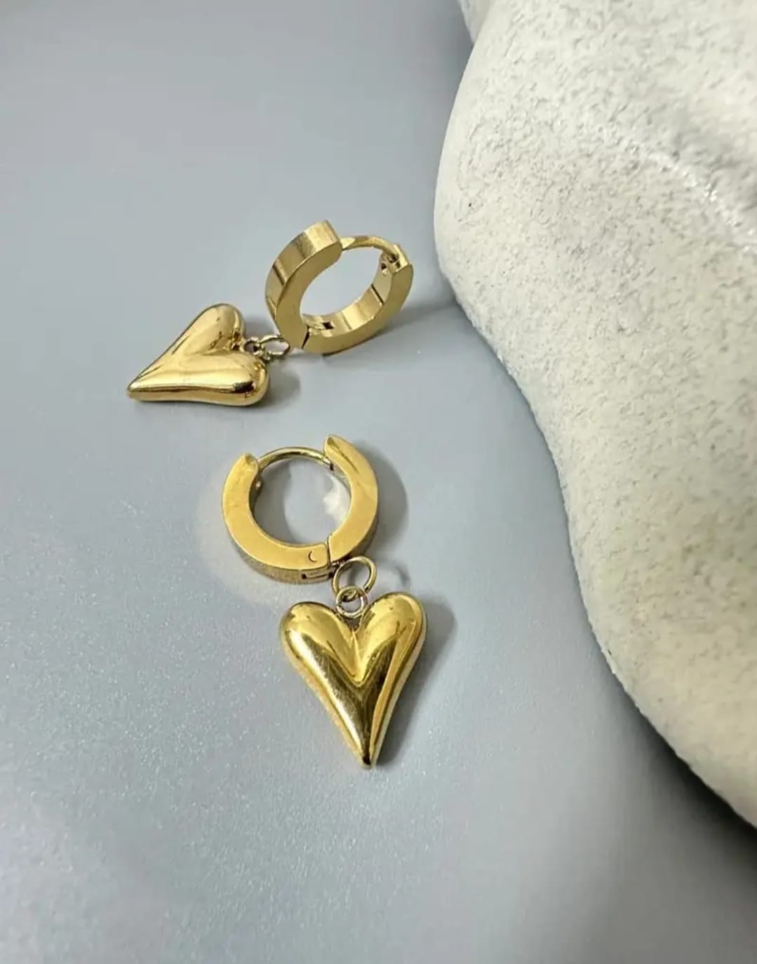 CLASSIC HEART HOOPS