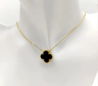 CLOVER NECKLACE