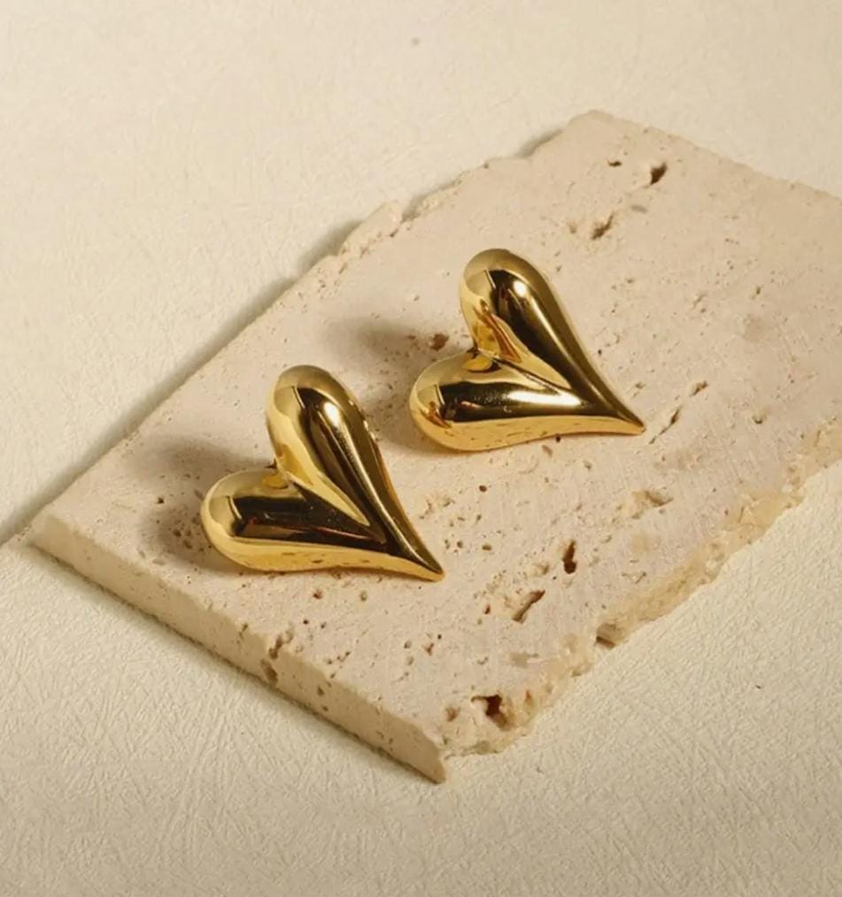 PUFFY HEART STUDS