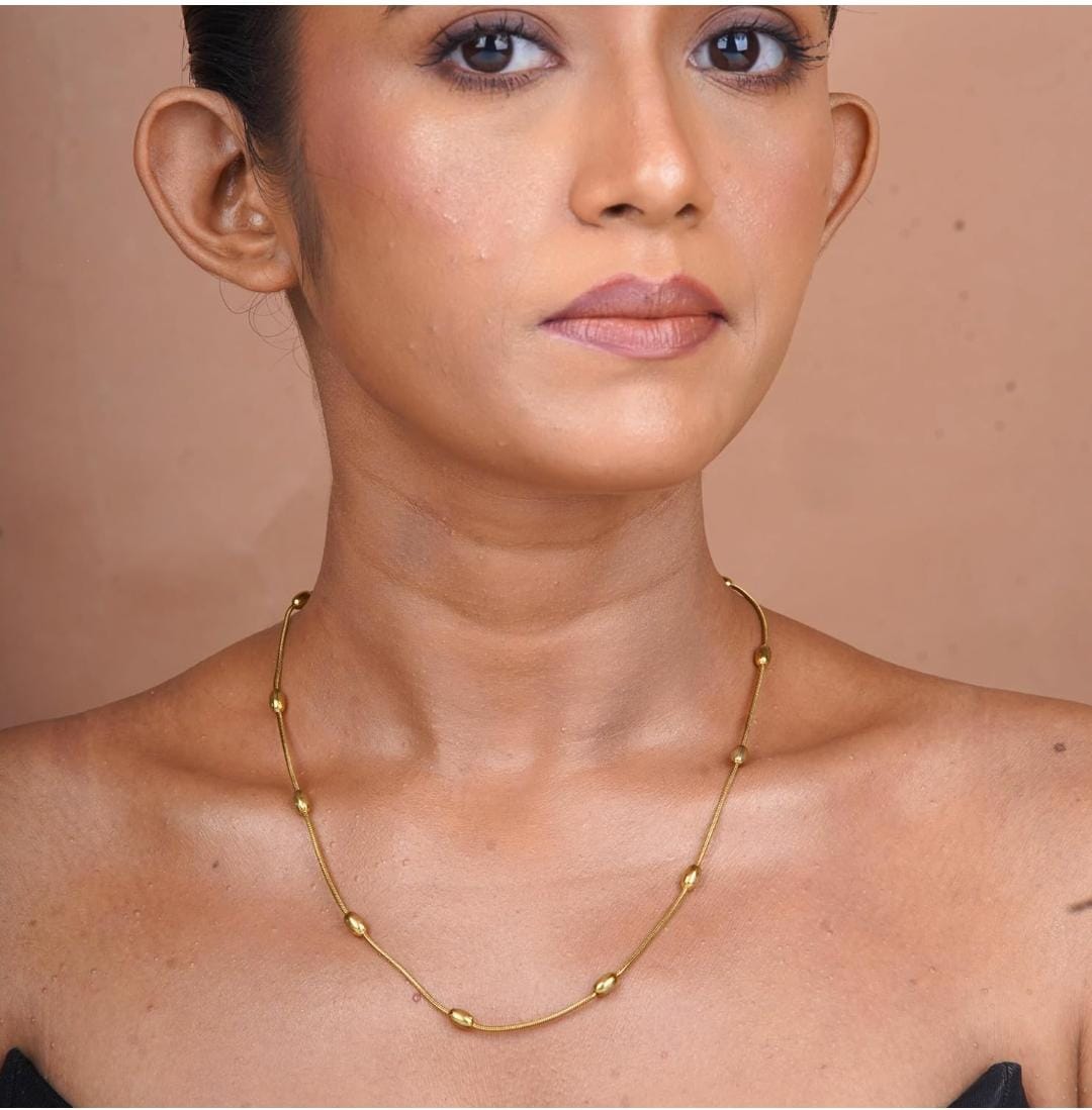 GOLDEN GLIMMER BEAD CHAIN