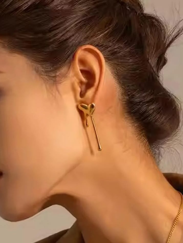 HEARTLINE LUXE EARRING